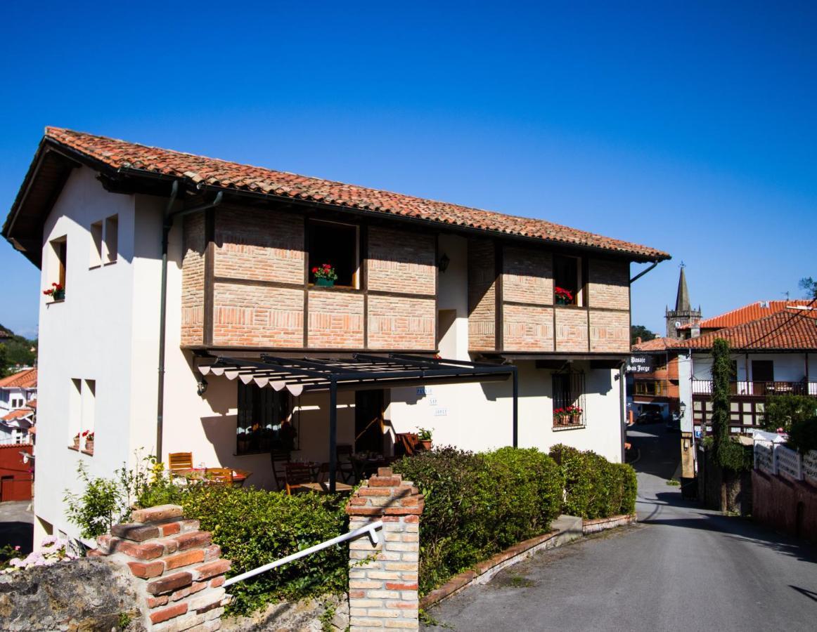 Pasaje San Jorge Hotel Comillas Bagian luar foto